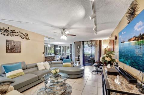 4702 Fountains Drive #105, Lake Worth FL - photo 11 of 36