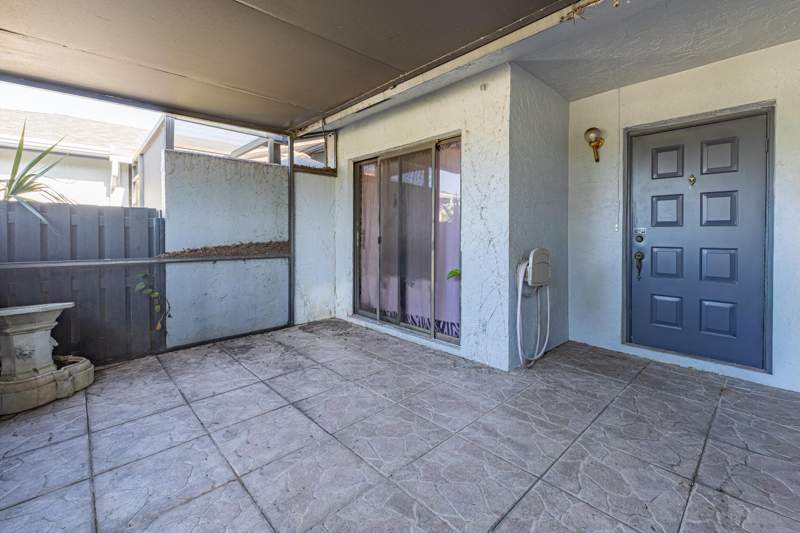 2 bedroom Condominium at 1706 N Dovetail Drive #H, Savannah'S Condominium Section 1 Phase 1-H, Fort Pierce — photo 3