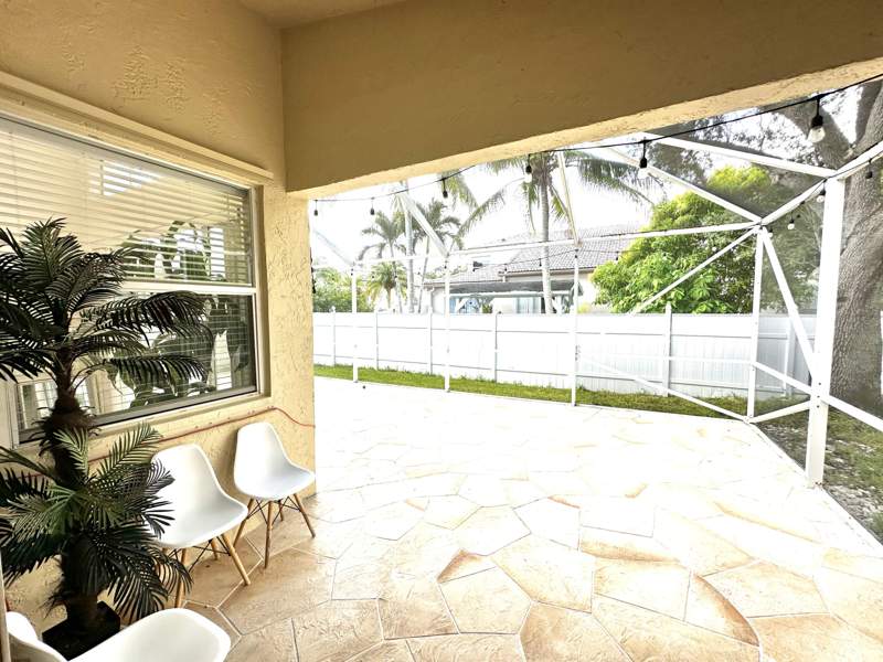 3 bedroom Single Family Residence at 15850 NW 11th Street, Towngate, Pembroke Pines — photo 3