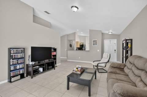 5088 Northern Lights Drive, Greenacres FL - photo 6 of 50