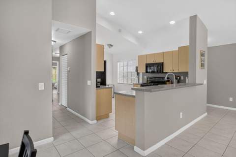5088 Northern Lights Drive, Greenacres FL - photo 8 of 50