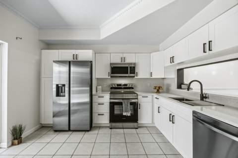 9872 NW 56th Place, Coral Springs FL - photo 6 of 31
