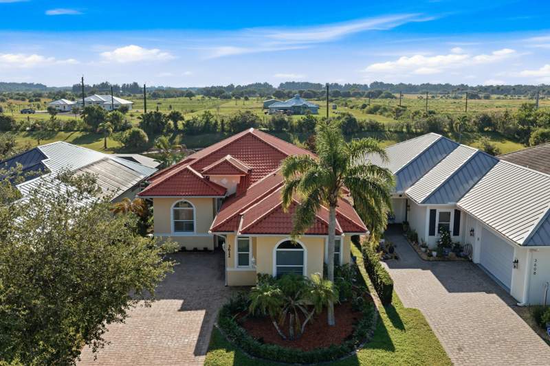 3 bedroom Single Family Residence at 3612 Grove Court, The Grove At Panther Woods, Fort Pierce — photo 2