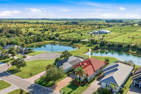 3612 Grove Court, Fort Pierce FL - photo 10 of 57