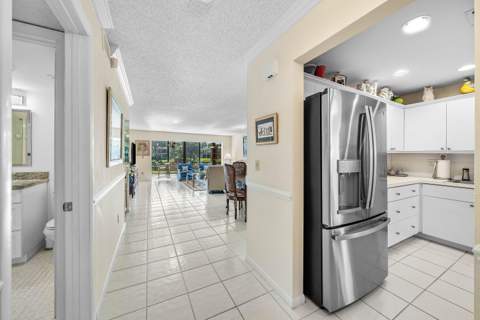 16 Westgate Lane #16C, Boynton Beach FL - photo 10 of 47