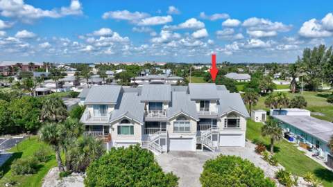 651 Hernando Street, Fort Pierce FL - photo 7 of 52