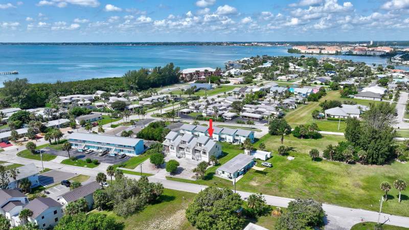2 bedroom Townhouse at 651 Hernando Street, Ocean View Subdivision Replat Holley & Morgan, Fort Pierce — photo 5