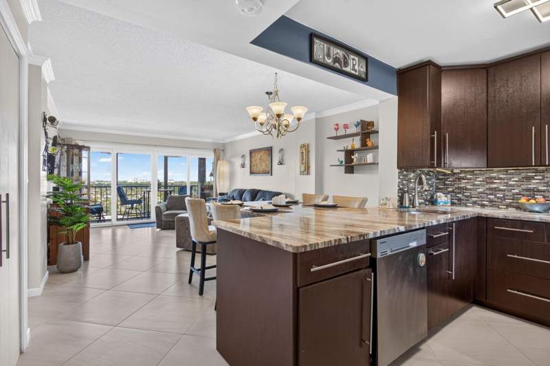 1 bedroom Condominium at 801 S Federal Highway #1103, Waterford Point Condo, Pompano Beach — photo 4