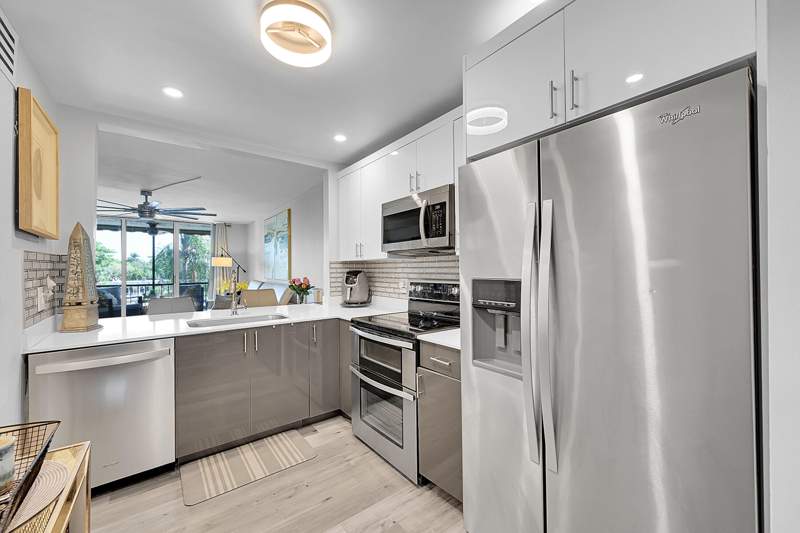 2 bedroom Condominium at 777 S FEDERAL Highway #C302, ISLAND CLUB THREE CONDO, Pompano Beach — photo 2