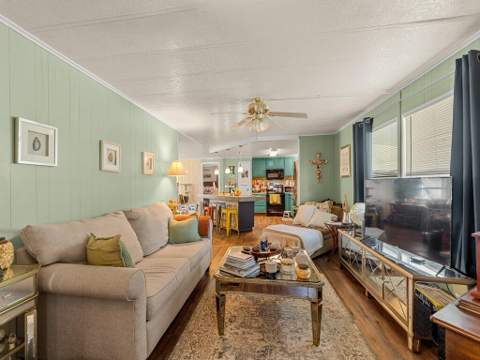 385 NE Jade Circle, Jensen Beach FL - photo 11 of 46
