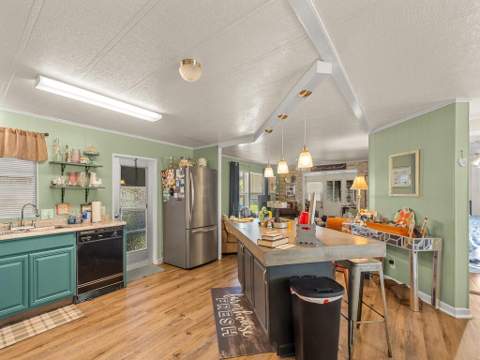 385 NE Jade Circle, Jensen Beach FL - photo 15 of 46