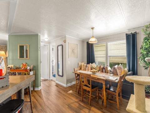 385 NE Jade Circle, Jensen Beach FL - photo 17 of 46