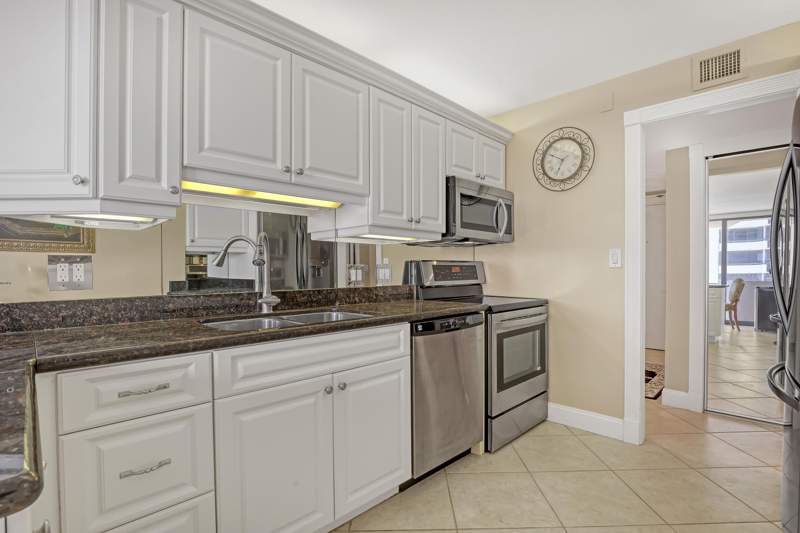 2 bedroom Condominium at 4200 N Ocean Drive #2-403, Cote D Azur Condo, Singer Island — photo 4