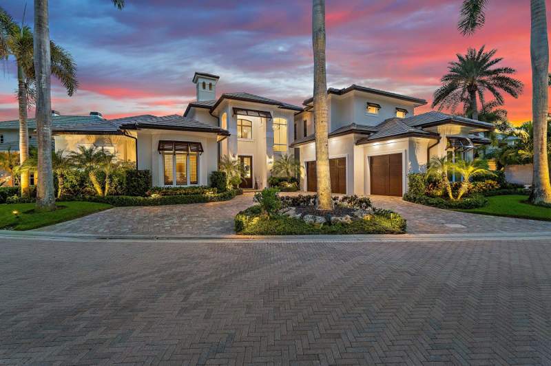6 bedroom Single Family Residence at 3540 Jonathans Harbour Drive, HARBOUR AT JONATHANS LANDING, Jupiter — photo 3