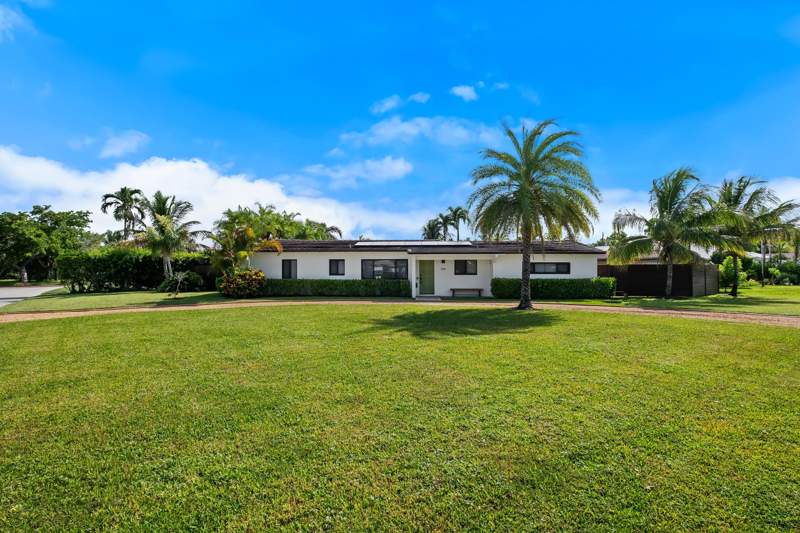 3 bedroom Single Family Residence at 310 Orange Way, Homewood, West Palm Beach — photo 3