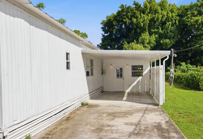 3 bedroom Manufactured Home at 1823 SW College Street, QUEENS PARK, Stuart — photo 5