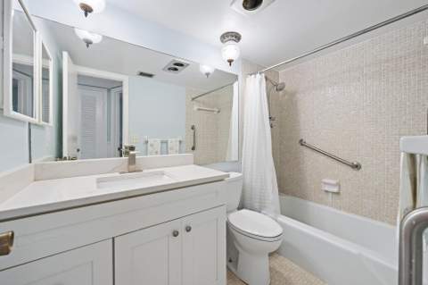 29 Yacht Club Drive #Unit 405, North Palm Beach FL - photo 13 of 20
