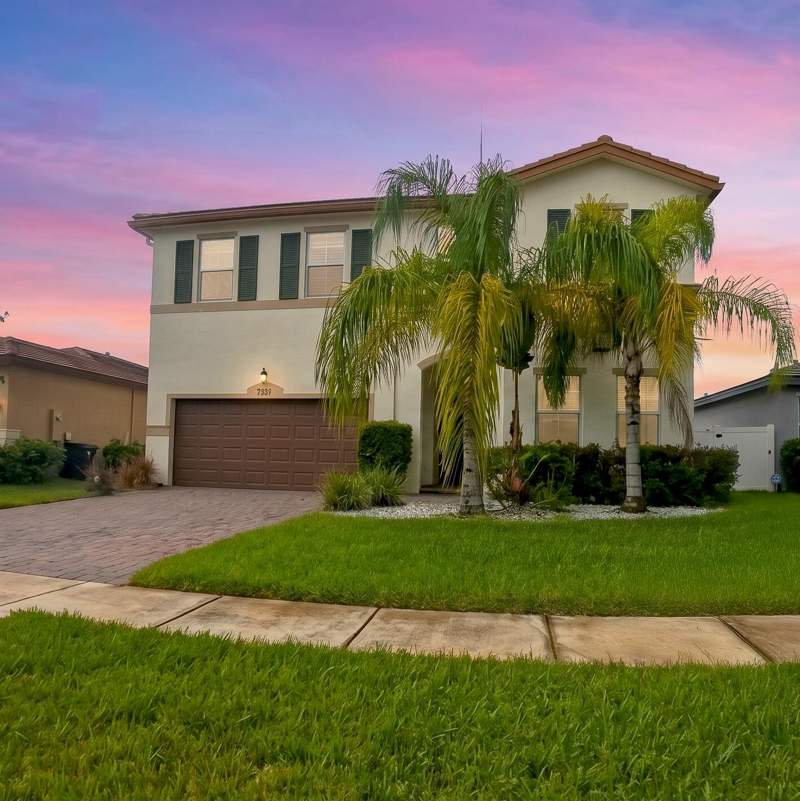 5 bedroom Single Family Residence at 7871 NW Greenbank Circle, Copper Creek Plat No 2, Port St. Lucie — photo 2
