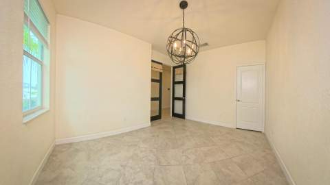 7871 NW Greenbank Circle, Port St. Lucie FL - photo 9 of 44