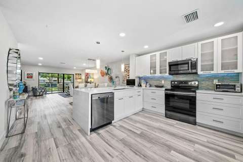 42 Stratford Lane #D, home for sale on Stratford Lane