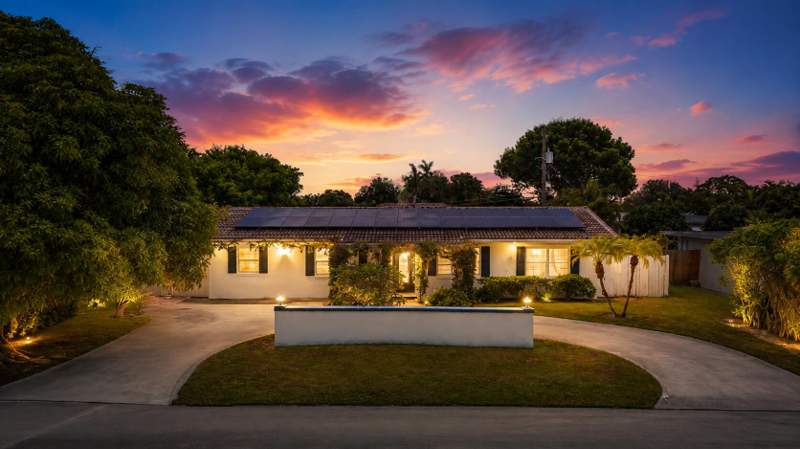 4 bedroom Single Family Residence at 3830 NE 22nd Terrace, LIGHTHOUSE MANOR, Lighthouse Point — photo 2