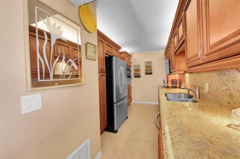 1200 Hibiscus Avenue #Ph3, Pompano Beach FL - photo 6 of 70