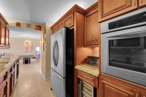 1200 Hibiscus Avenue #Ph3, Pompano Beach FL - photo 7 of 70