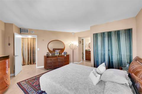 1200 Hibiscus Avenue #Ph3, Pompano Beach FL - photo 11 of 70