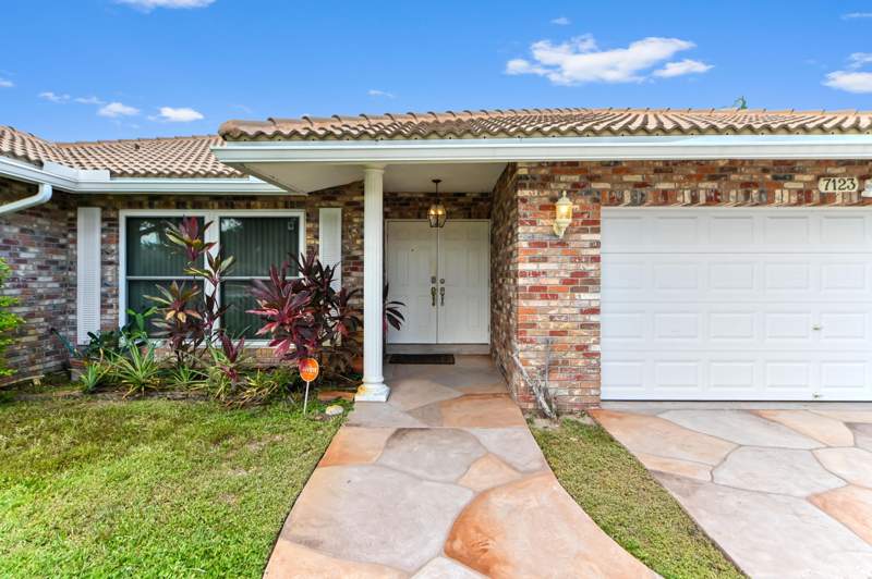 3 bedroom Single Family Residence at 7123 NW 42nd Court, The Crossing, Coral Springs — photo 5