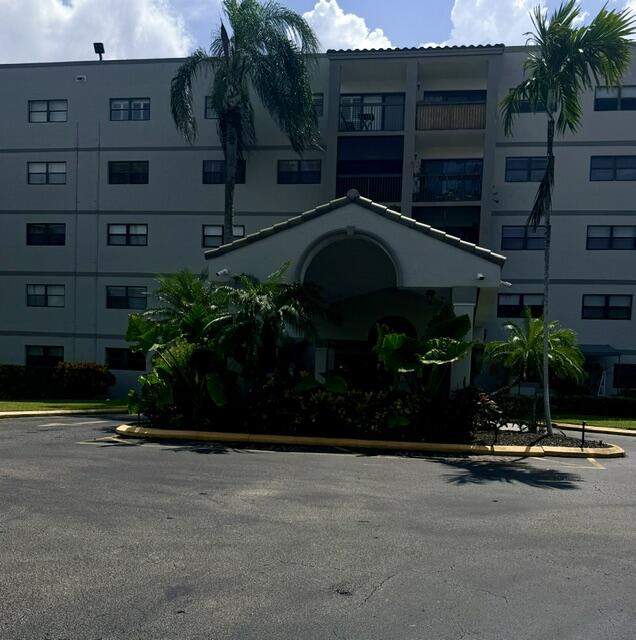2 bedroom Condominium at 701 NW 19th Street #512, Tennis Club II Courts Condo, Fort Lauderdale — photo 3