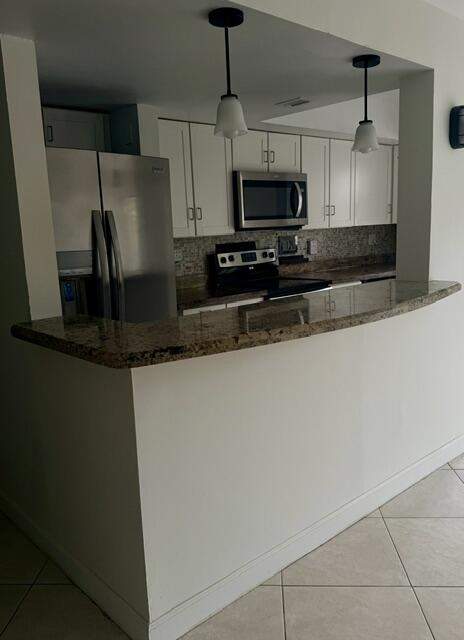 2 bedroom Condominium at 701 NW 19th Street #512, Tennis Club II Courts Condo, Fort Lauderdale — photo 4