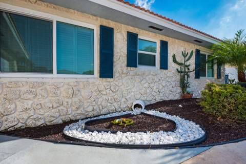 1315 SW 25th Avenue, Boynton Beach FL - photo 7 of 43