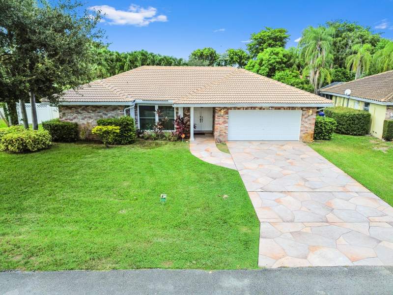 3 bedroom Single Family Residence at 7123 NW 42nd Court, The Crossing, Coral Springs — photo 2