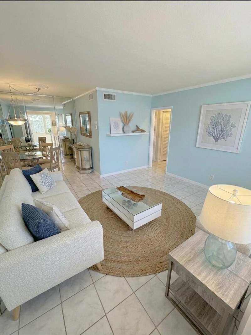 1 bedroom Condominium at 6 Abbey Lane #104, Villages Of Oriole Abbey Condo, Delray Beach — photo 1