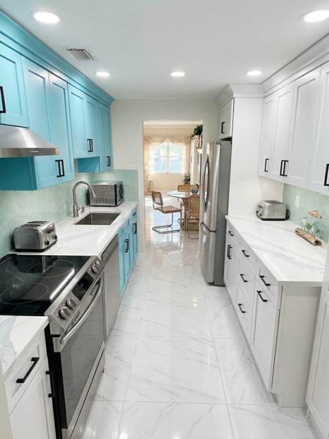 6 Abbey Lane #104, Delray Beach FL - photo 8 of 18