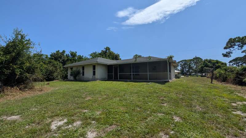 3 bedroom Single Family Residence at 2501 Iroquois Avenue, San Lucie Plaza Subdivision Unit 1, Fort Pierce — photo 3