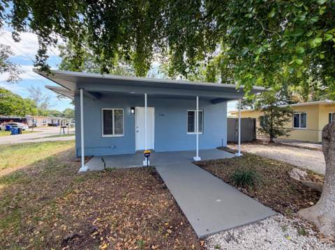 716 NW 17th Avenue, Fort Lauderdale FL - photo 8 of 32