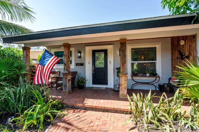 2 bedroom Single Family Residence at 507 Minnesota Street, Lantana, Lantana — photo 1