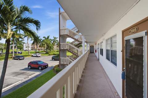 2069 Guildford D, Boca Raton FL - photo 15 of 17