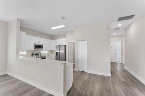 120 Hamilton Terrace, Royal Palm Beach FL - photo 16 of 37