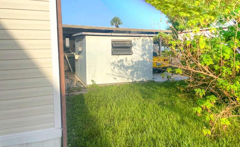 2 bedroom Stock Cooperative at 7319 43rd Way, Palm Lake Co-Op Inc Ph II, Riviera Beach — photo 4