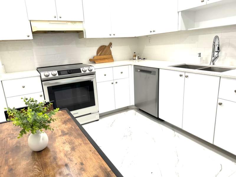 2 bedroom Condominium at 525 N Ocean Boulevard #921, Silver Thatch Atlantic Plaza, Pompano Beach — photo 3