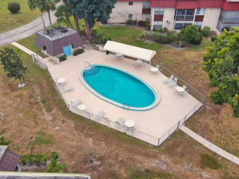 12026 Greenway Circle #202, Royal Palm Beach FL - photo 6 of 32