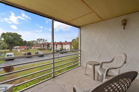 12026 Greenway Circle #202, Royal Palm Beach FL - photo 22 of 32