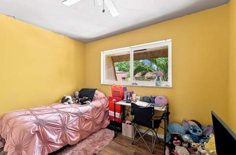 6 Spinning Wheel Lane, Tamarac FL - photo 13 of 25