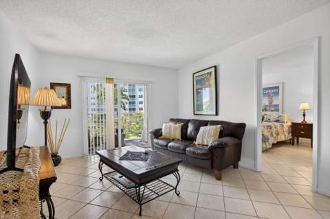 2731 NE 14th St Causeway #405, Pompano Beach FL - photo 7 of 42