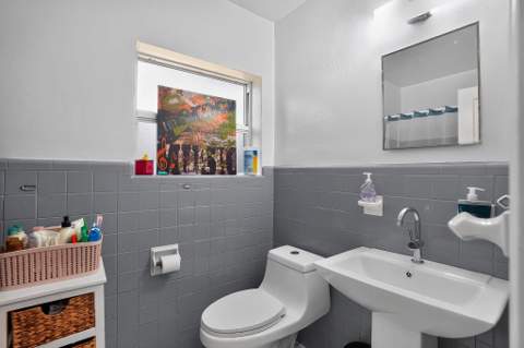 208 SW 2nd Place #1-2, Dania Beach FL - photo 16 of 20