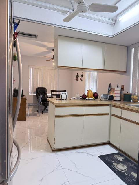 7201 McKinley Street, Hollywood FL - photo 6 of 13