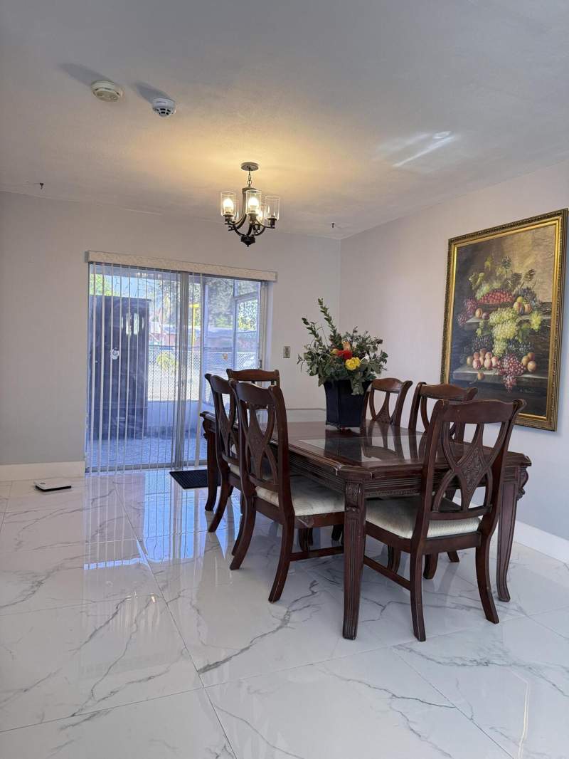 2 bedroom Single Family Residence at 7201 McKinley Street, Boulevard Heights Section, Hollywood — photo 5
