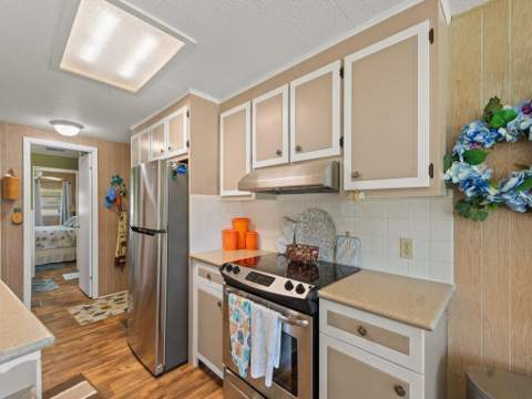 58 Village Lane, Jensen Beach FL - photo 9 of 46